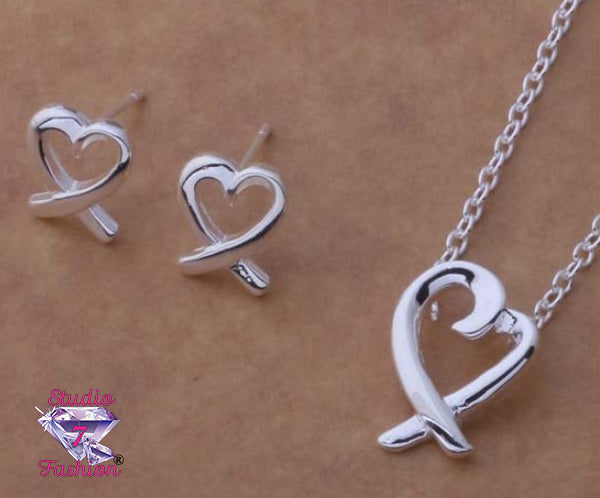 Stylized Heart Necklace Earring Set