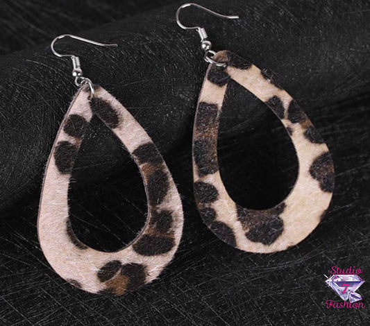 Velour Open Teardrop Spotted Earrings