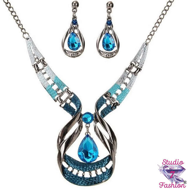 Fabulous Statement Necklace Earring Set