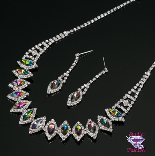 Elegant Iridescent Diamonds Rhinestone Necklace Set