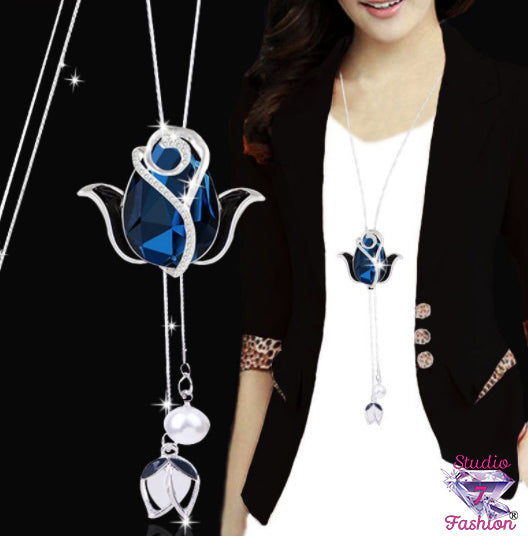 Tulip Sapphire Ivory Lariat Necklace