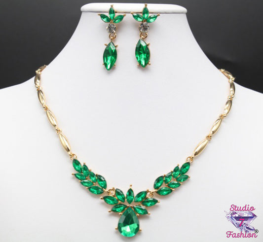 Elegant Emerald Necklace Earring Set