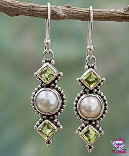 Peridot Pearl Earrings