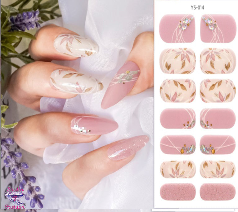 Sweeping Petals Nail art