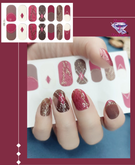 Luxe Magenta Nail Art