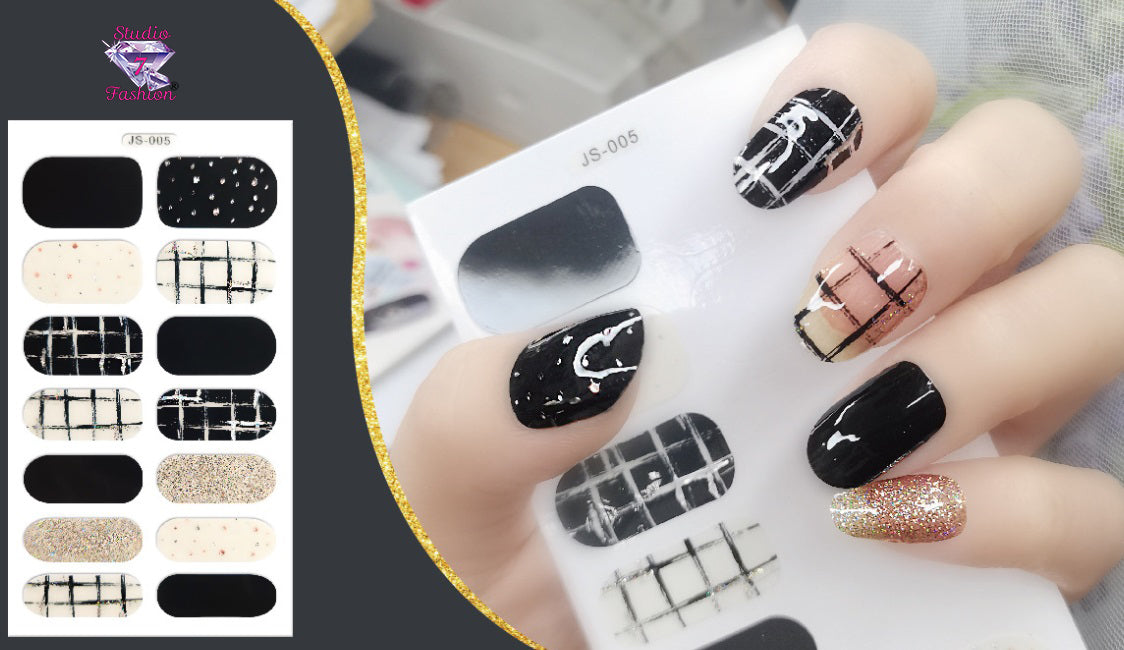 Ebony/Gold Plaid Deluxe Nail Art