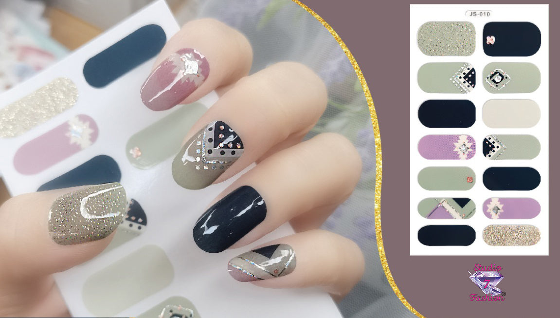 Geometric Purple/Gold Nail Art