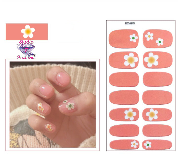 Pink Daisy Nail Art