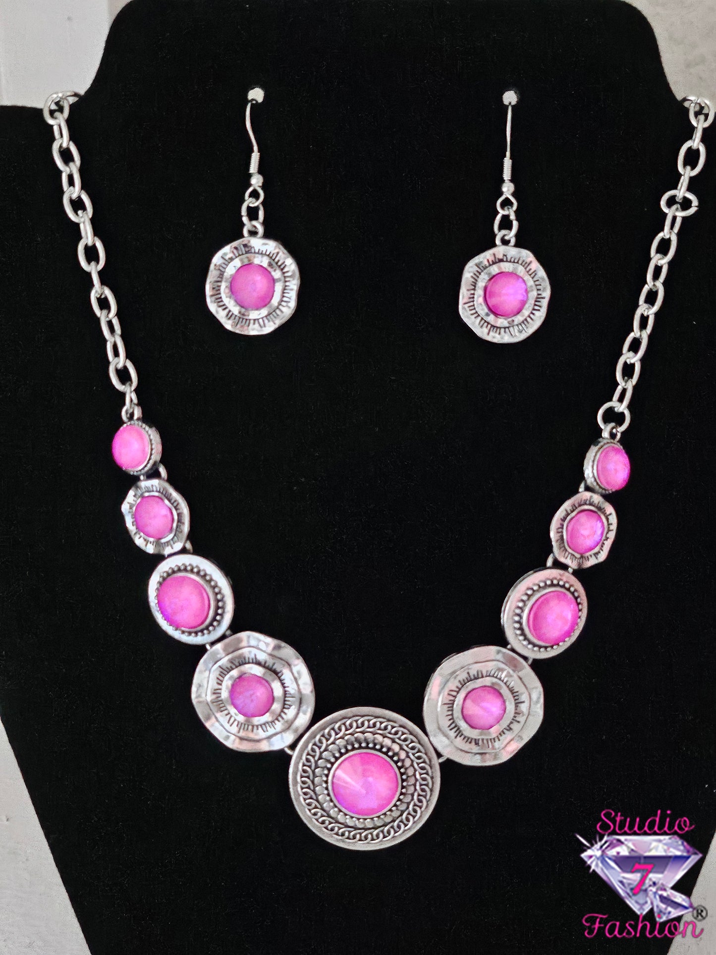 Party Crasher Pink Disc Necklace Earring Set