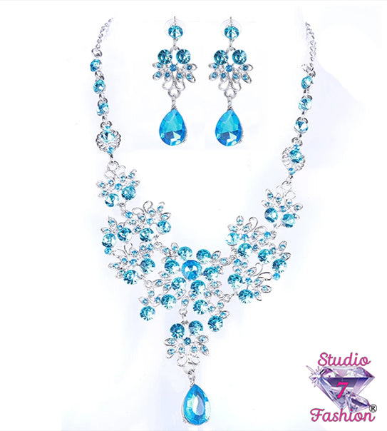 Arctic Blue Waterdrop Set