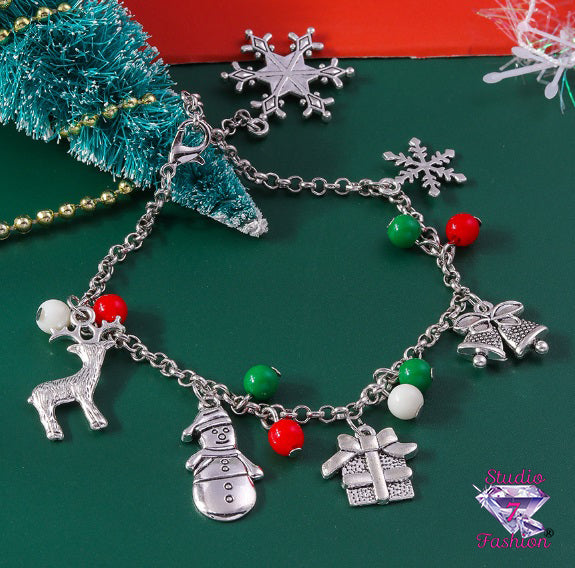 Holiday Charms Bracelet